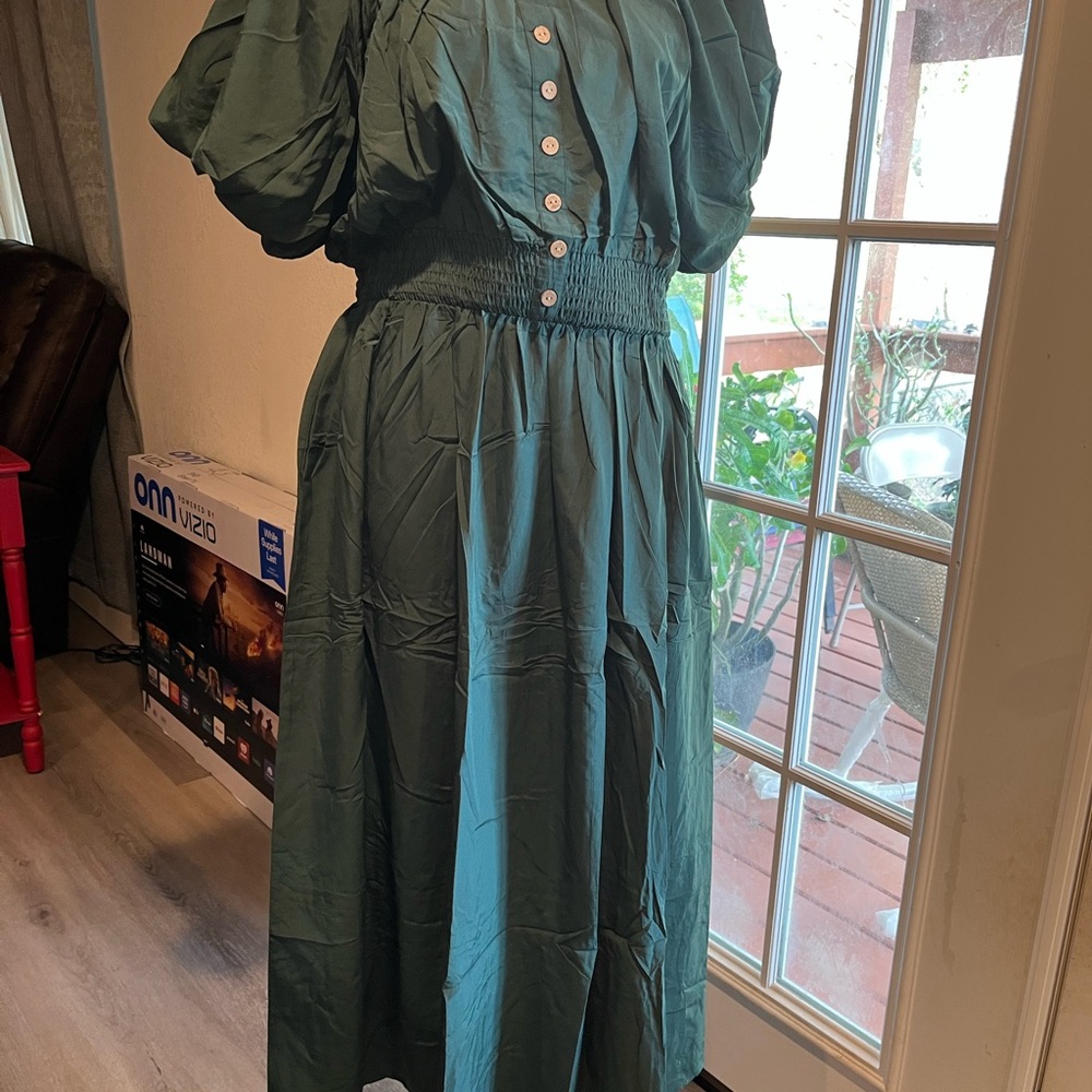 Elegant Green Long Sleeve Dress